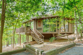 Jasper Hideaway with Spacious Deck and Community Pool